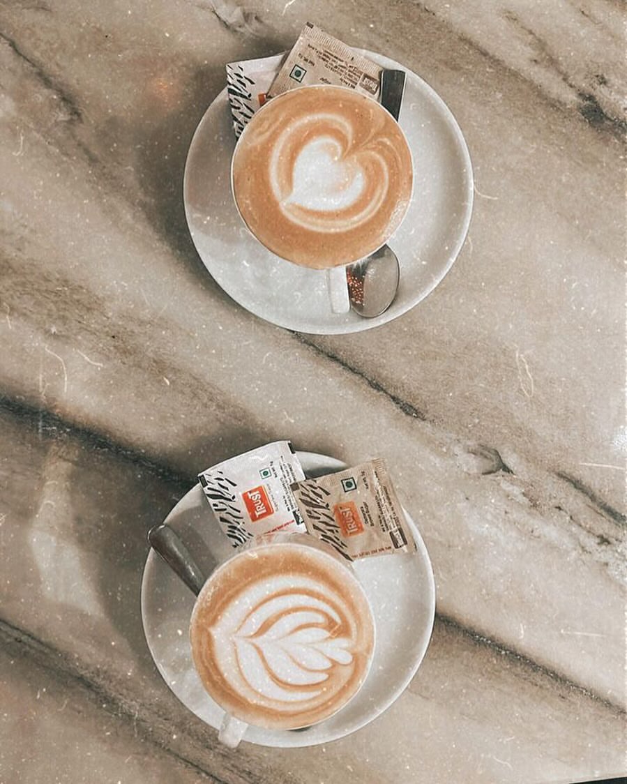 COFFEE & DRINKS
